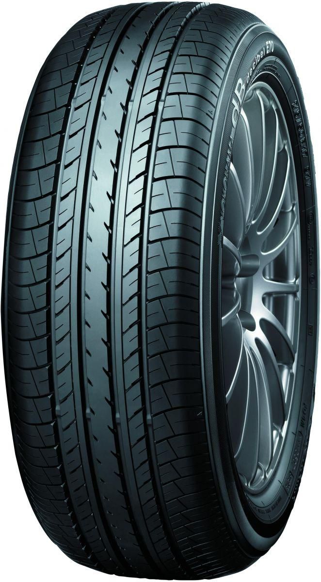 215/60R16 YOKOHAMA E70B 95V